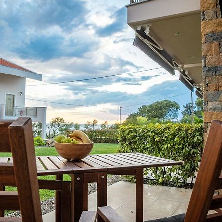 Royalty Suites Seaside Nikiti  Exterior foto