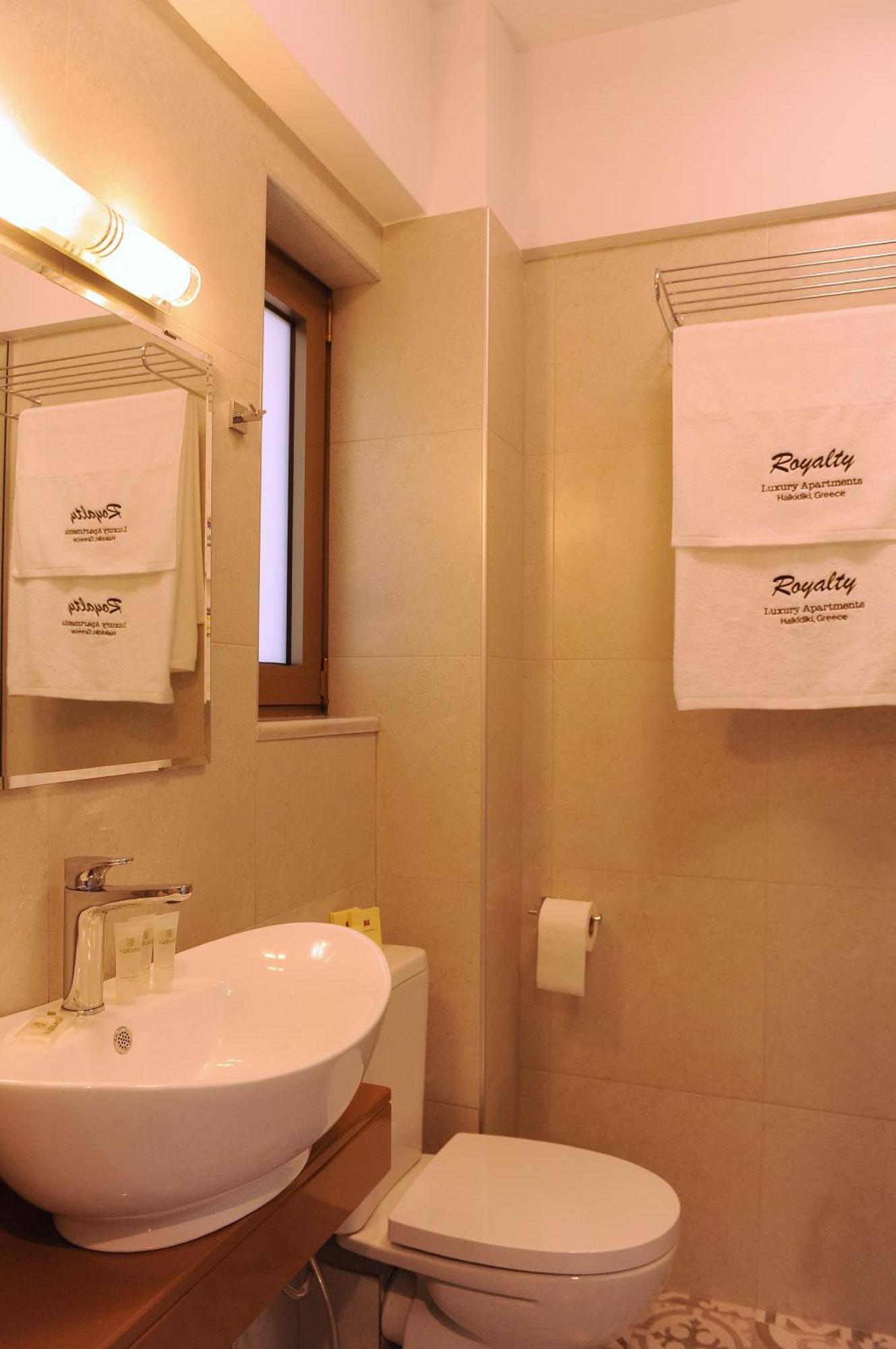 Royalty Suites Seaside Nikiti  Zimmer foto