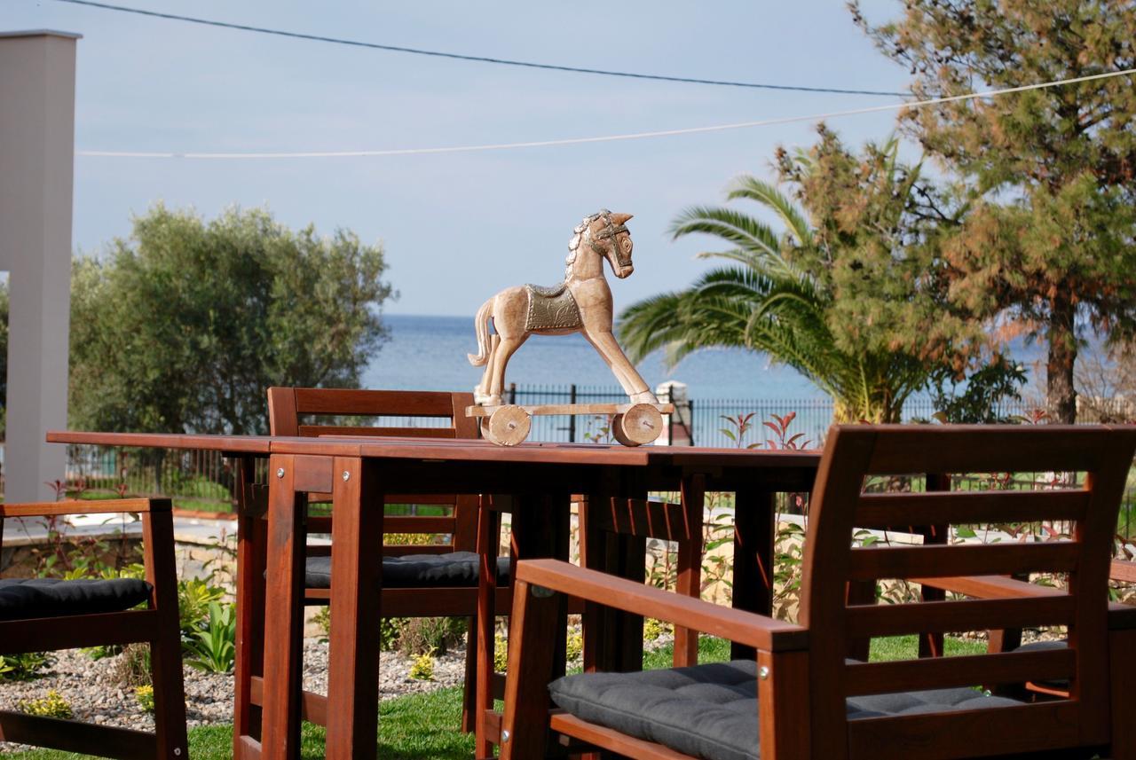 Royalty Suites Seaside Nikiti  Exterior foto