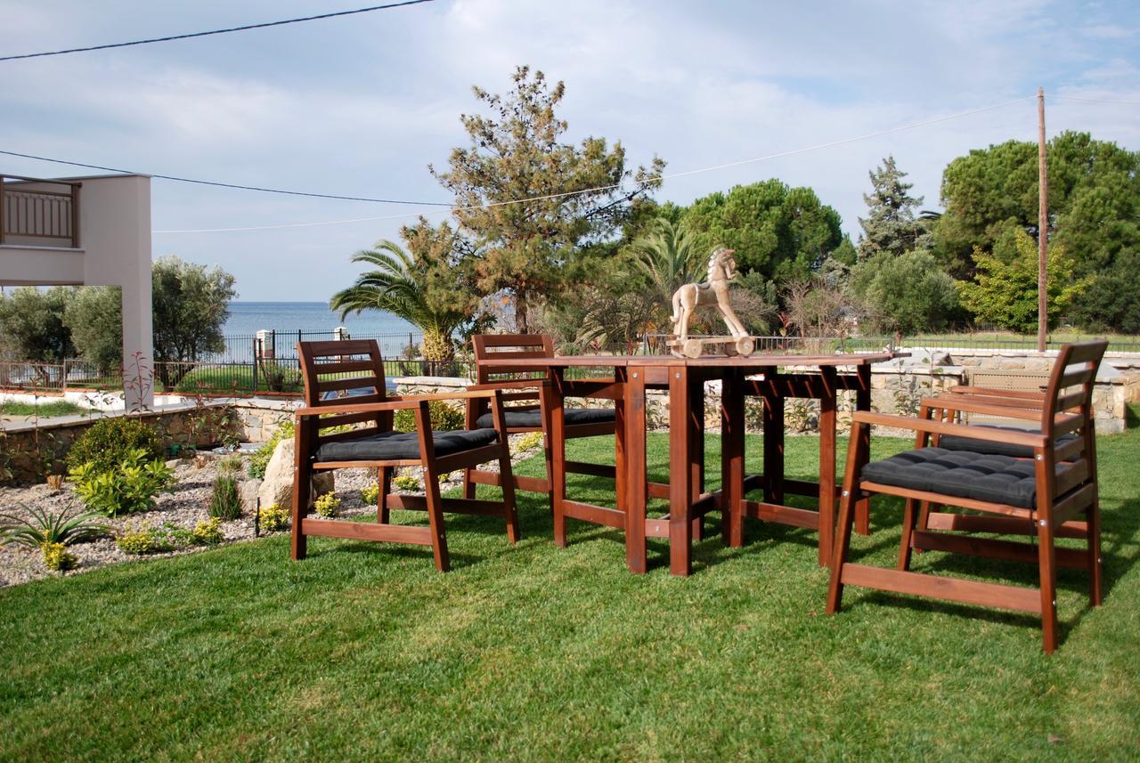 Royalty Suites Seaside Nikiti  Exterior foto