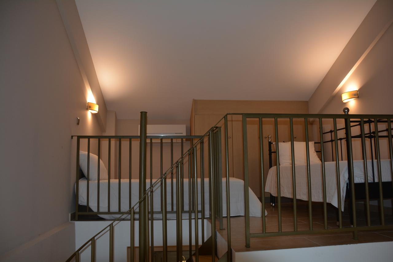 Royalty Suites Seaside Nikiti  Exterior foto