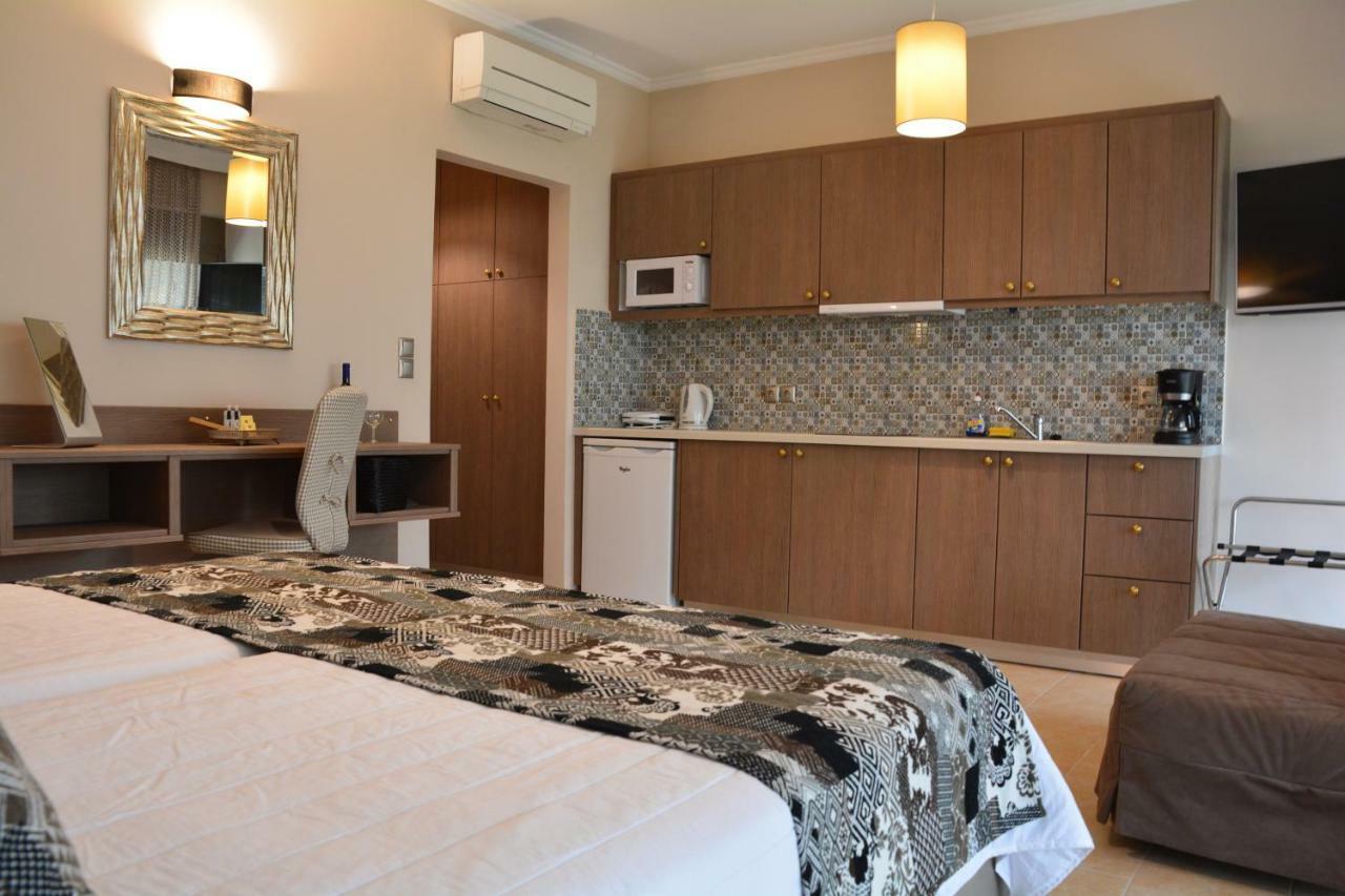 Royalty Suites Seaside Nikiti  Exterior foto