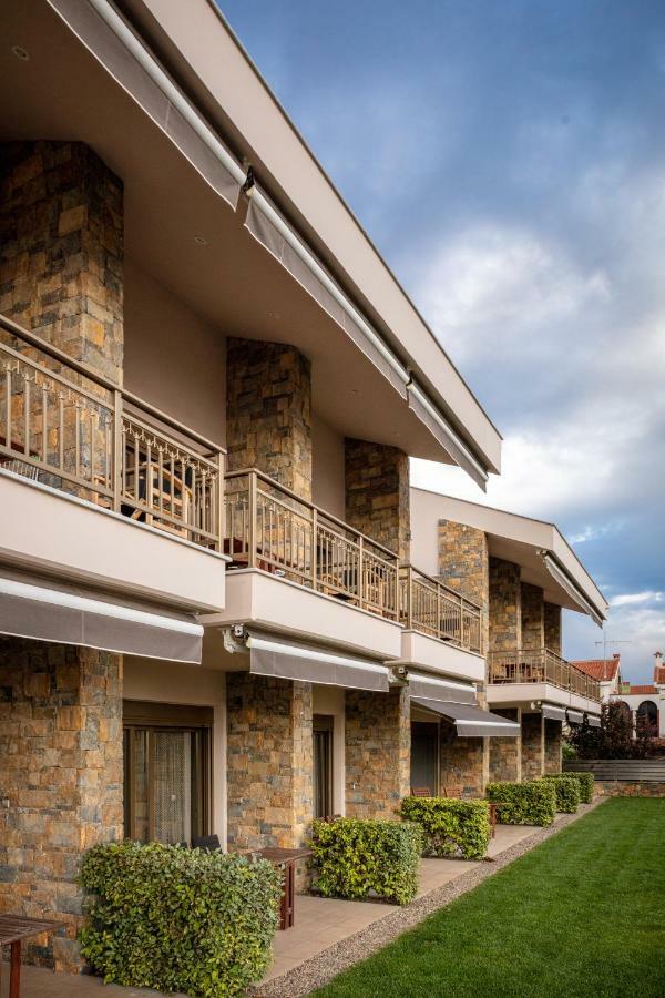 Royalty Suites Seaside Nikiti  Exterior foto