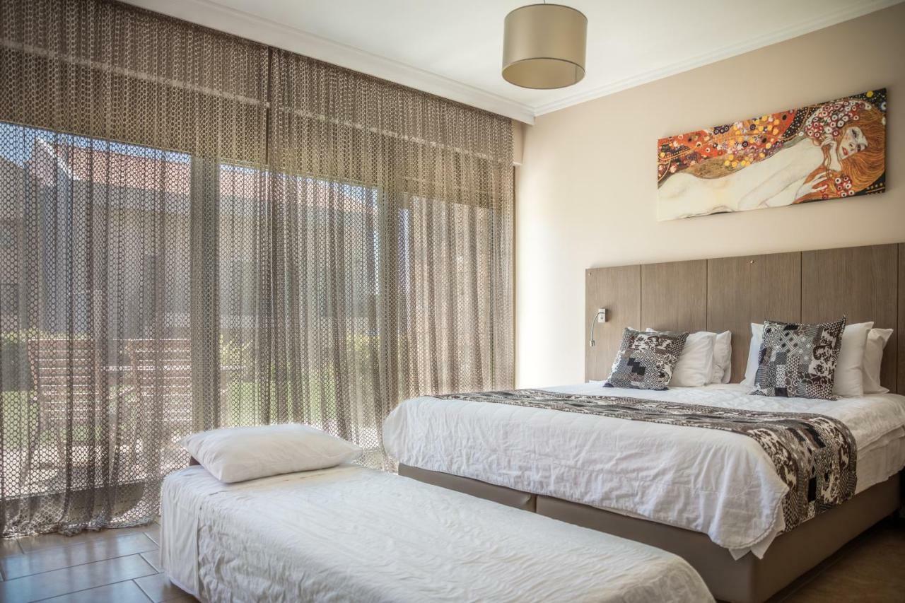 Royalty Suites Seaside Nikiti  Exterior foto