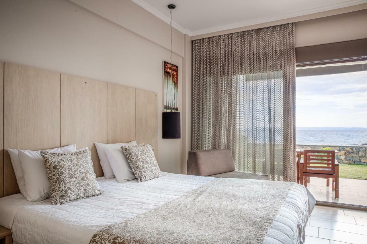 Royalty Suites Seaside Nikiti  Exterior foto