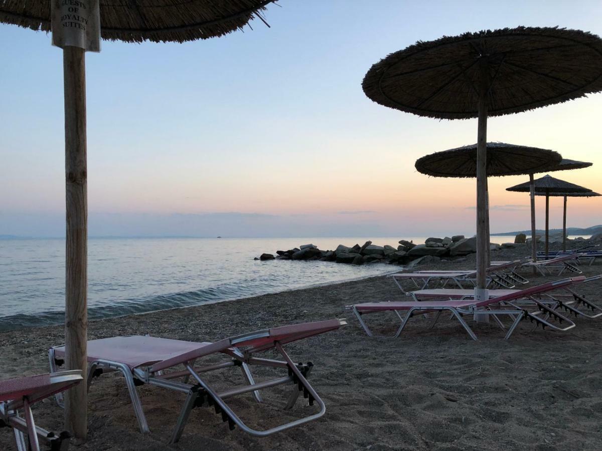 Royalty Suites Seaside Nikiti  Exterior foto