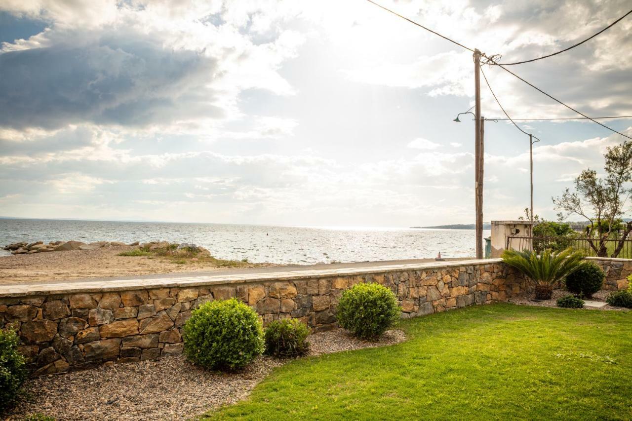 Royalty Suites Seaside Nikiti  Exterior foto